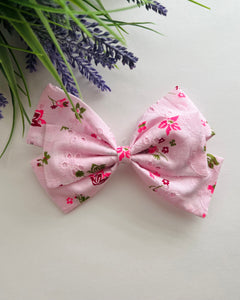 Pinky Bow